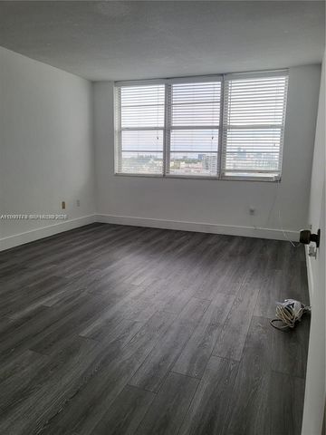 1865 79th St Cswy 8E, North Bay Village, FL 33141