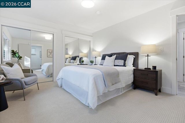 6 Sparrow Ct, Moraga, CA 94556