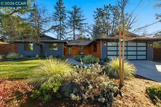 6 Sparrow Ct, Moraga, CA 94556
