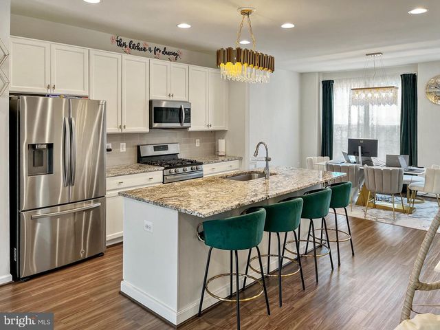 9138 WYCHE KNOLL LN, Manassas, VA 20110