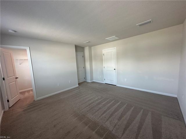 304 Forecastle ST, Portsmouth, VA 23701