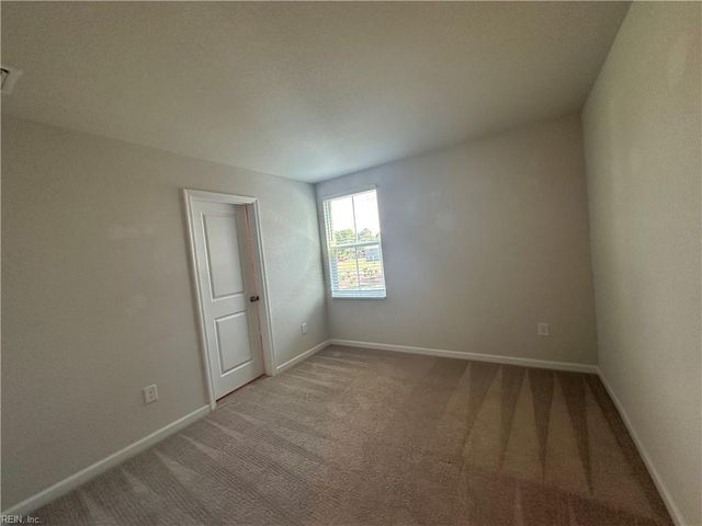 304 Forecastle ST, Portsmouth, VA 23701