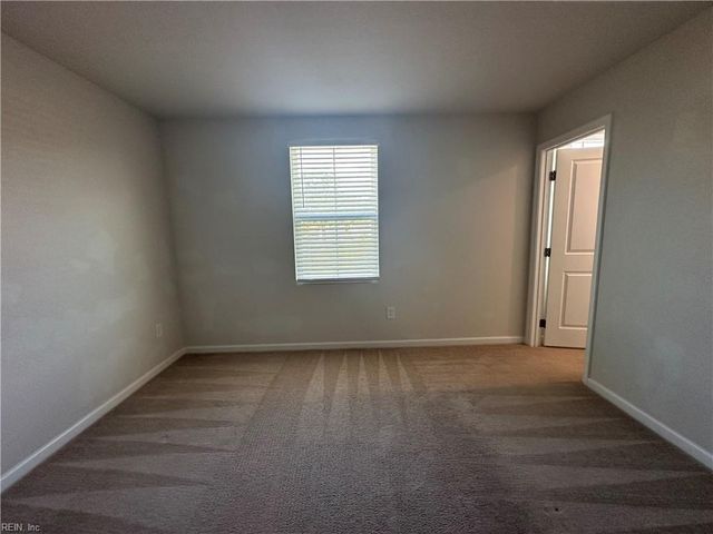 304 Forecastle ST, Portsmouth, VA 23701