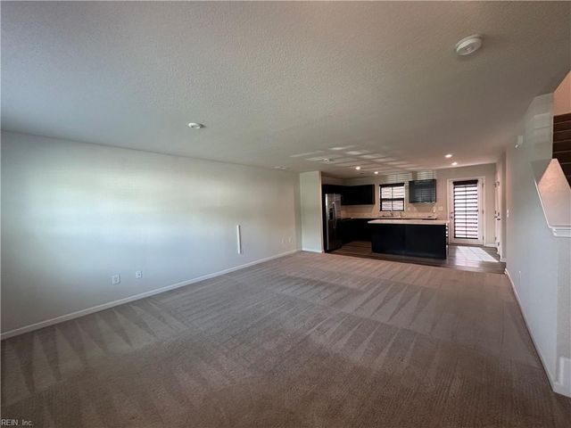 304 Forecastle ST, Portsmouth, VA 23701