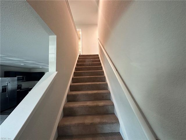 304 Forecastle ST, Portsmouth, VA 23701