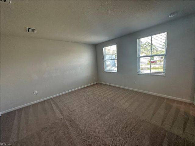 304 Forecastle ST, Portsmouth, VA 23701