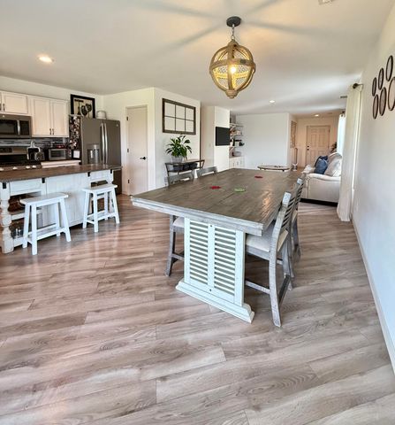 4206 S Julieann Court, Visalia, CA 93277