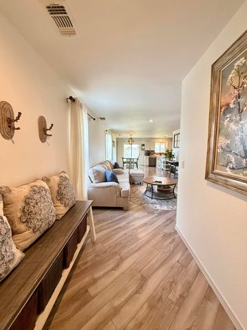 4206 S Julieann Court, Visalia, CA 93277