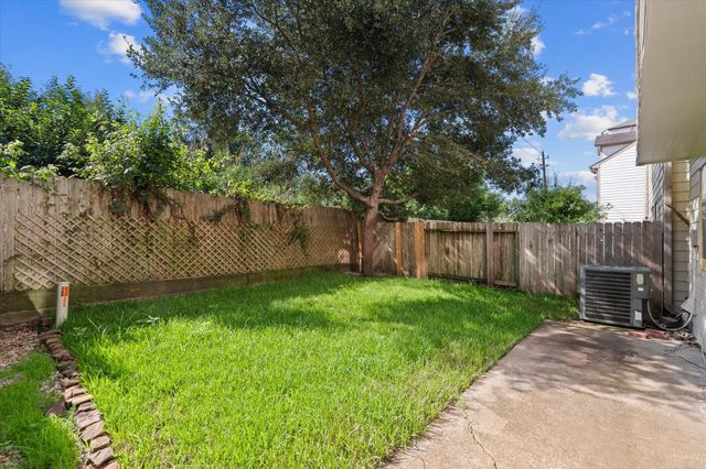 3318 Clearview Villa Way, Houston, TX 77025