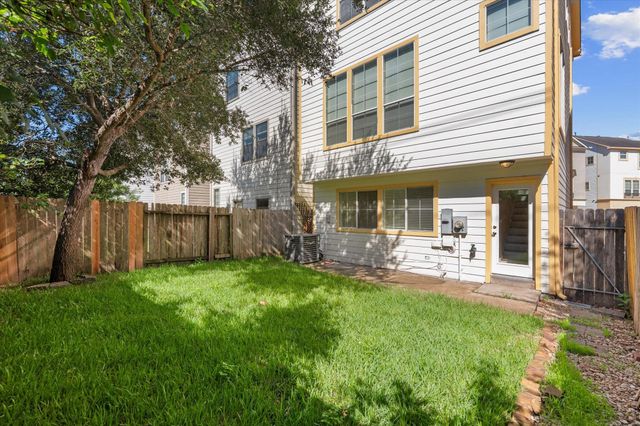 3318 Clearview Villa Way, Houston, TX 77025