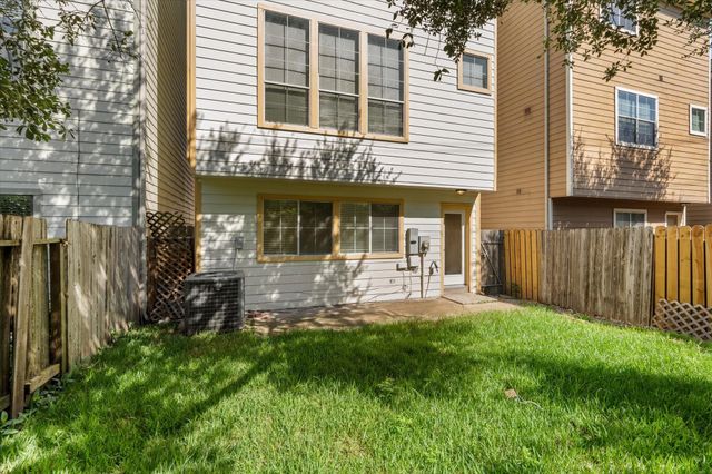 3318 Clearview Villa Way, Houston, TX 77025