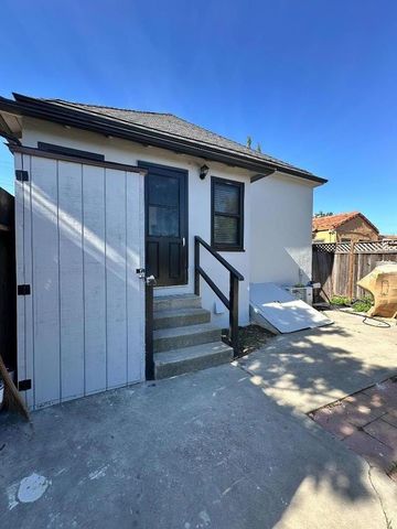 1072 Vine Street, San Jose, CA 95110