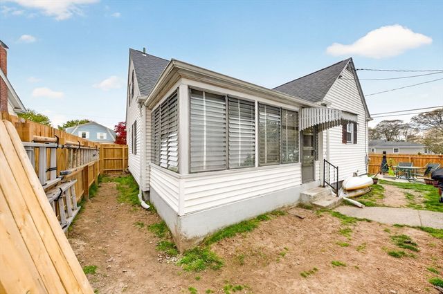604 Woodlawn Street, Fall River, MA 02720
