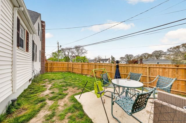 604 Woodlawn Street, Fall River, MA 02720