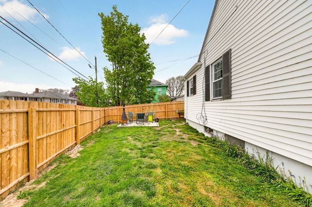 604 Woodlawn Street, Fall River, MA 02720
