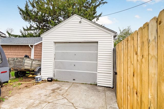 604 Woodlawn Street, Fall River, MA 02720