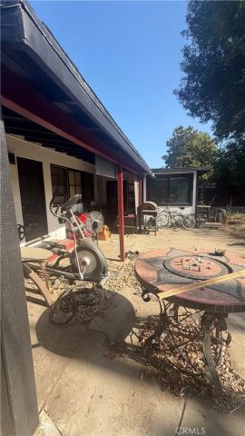 5837 Cedros, Van Nuys, CA 91411