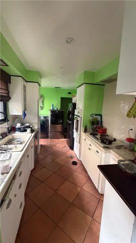 5837 Cedros, Van Nuys, CA 91411