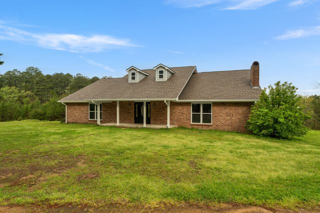 67 Saulters Rd., Prentiss, MS 39474