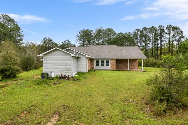 67 Saulters Rd., Prentiss, MS 39474