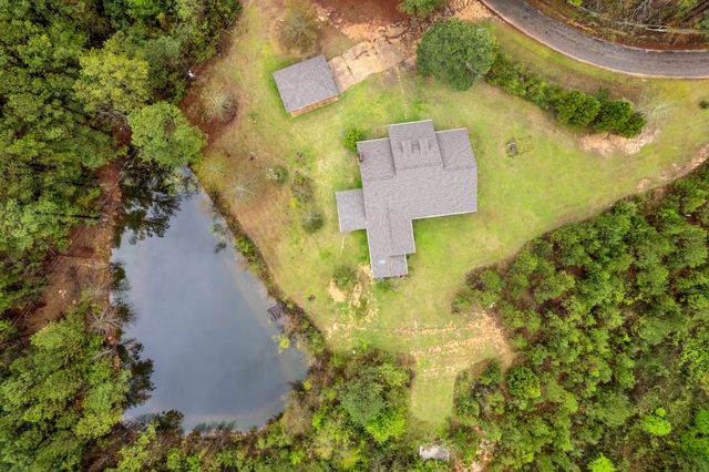 67 Saulters Rd., Prentiss, MS 39474