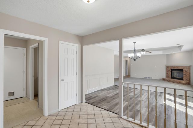 5561 N WATERFRONT DR, Columbia, MO 65202