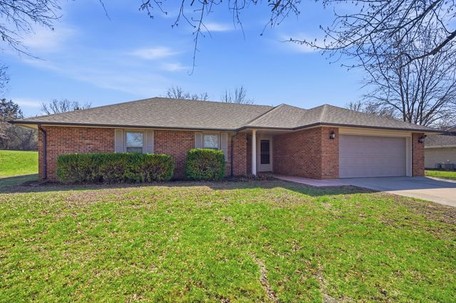 5561 N WATERFRONT DR, Columbia, MO 65202