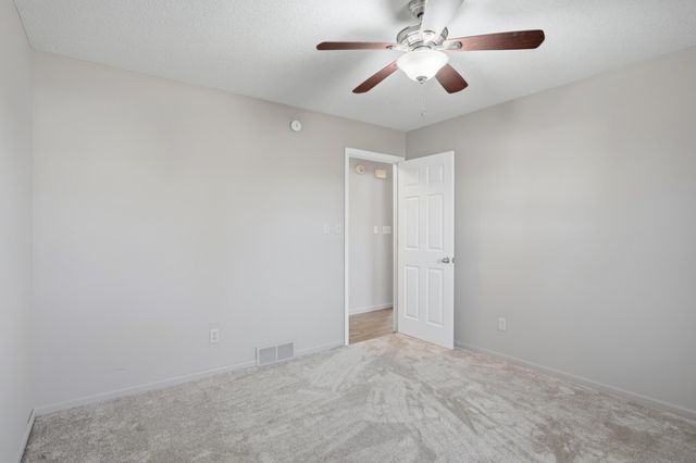 5561 N WATERFRONT DR, Columbia, MO 65202