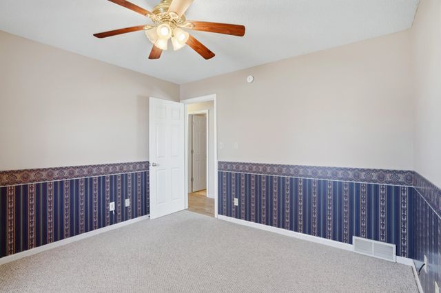 5561 N WATERFRONT DR, Columbia, MO 65202