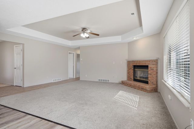 5561 N WATERFRONT DR, Columbia, MO 65202