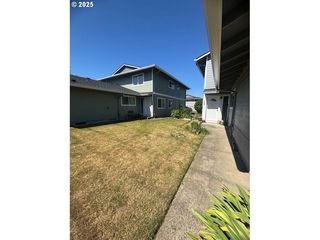 1537 Ne KANE Dr, Gresham, OR 97030