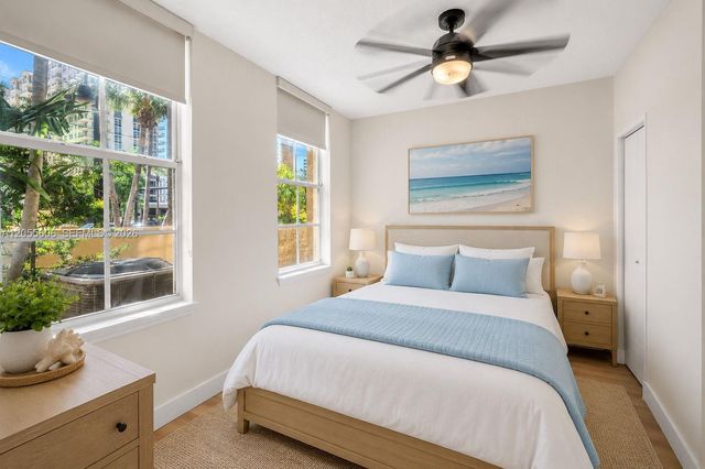 2065 S Ocean Dr TH1, Hallandale Beach, FL 33009