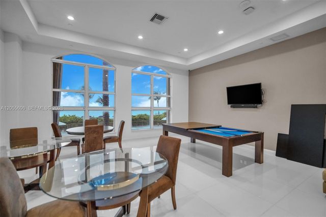 2065 S Ocean Dr TH1, Hallandale Beach, FL 33009