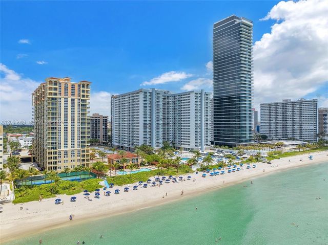 2065 S Ocean Dr TH1, Hallandale Beach, FL 33009