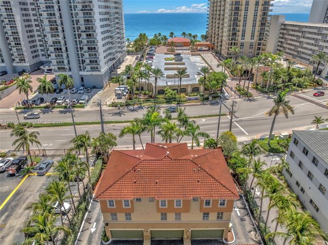 2065 S Ocean Dr TH1, Hallandale Beach, FL 33009