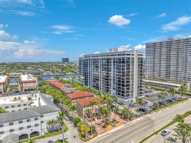 2065 S Ocean Dr TH1, Hallandale Beach, FL 33009