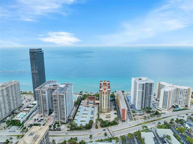 2065 S Ocean Dr TH1, Hallandale Beach, FL 33009
