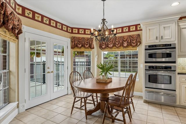 805 Murphy Lane, Friendswood, TX 77546