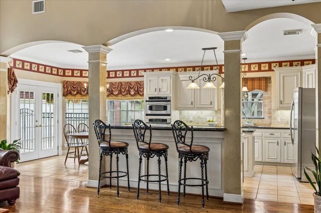 805 Murphy Lane, Friendswood, TX 77546