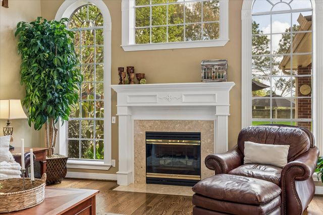 805 Murphy Lane, Friendswood, TX 77546