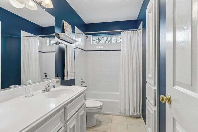 805 Murphy Lane, Friendswood, TX 77546