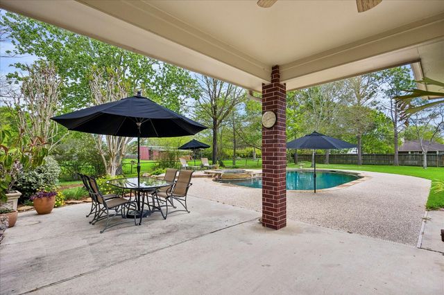 805 Murphy Lane, Friendswood, TX 77546
