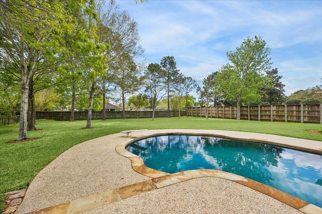 805 Murphy Lane, Friendswood, TX 77546