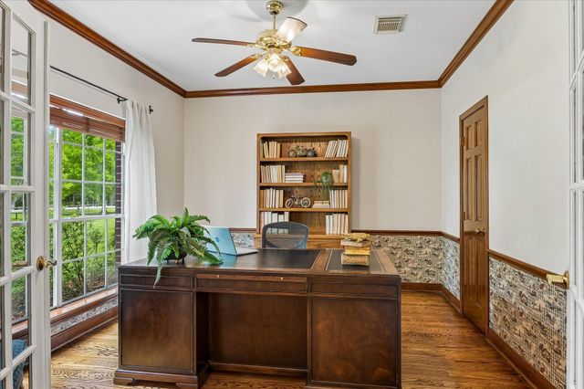 805 Murphy Lane, Friendswood, TX 77546