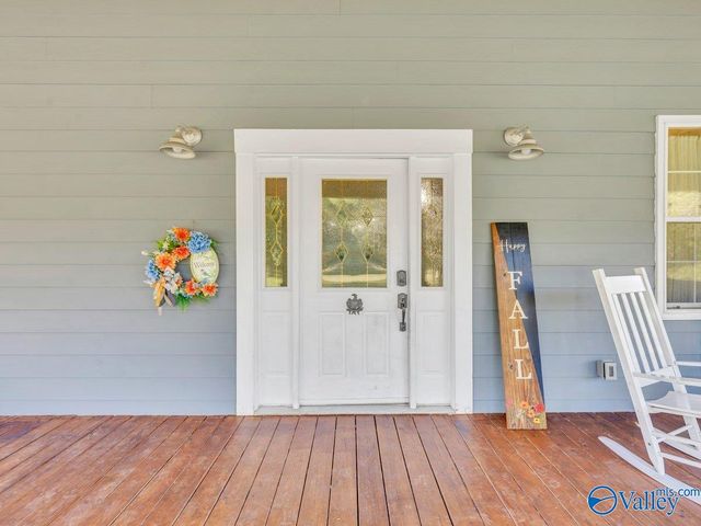 89 Mcnew Drive, Valley Head, AL 35989