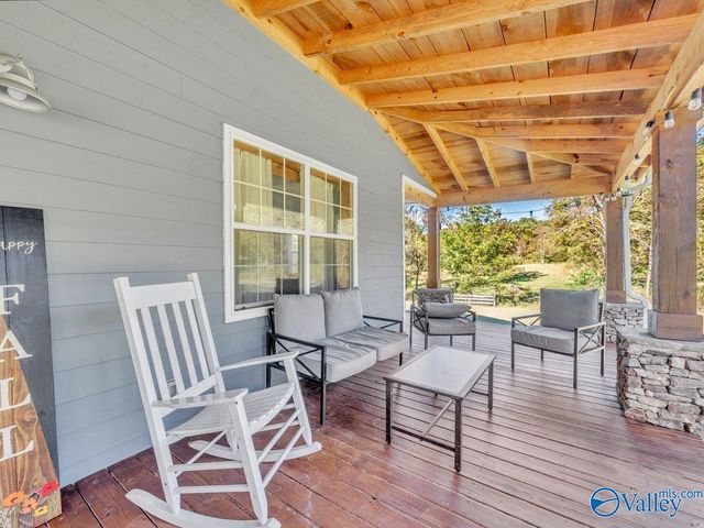 89 Mcnew Drive, Valley Head, AL 35989