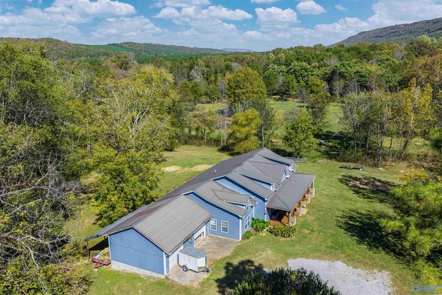 89 Mcnew Drive, Valley Head, AL 35989