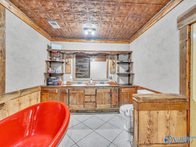 89 Mcnew Drive, Valley Head, AL 35989