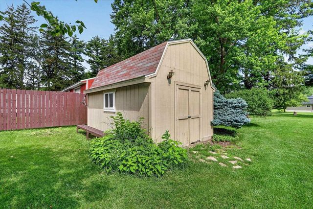 N4213 Golf Course Road, Brodhead, WI 53520