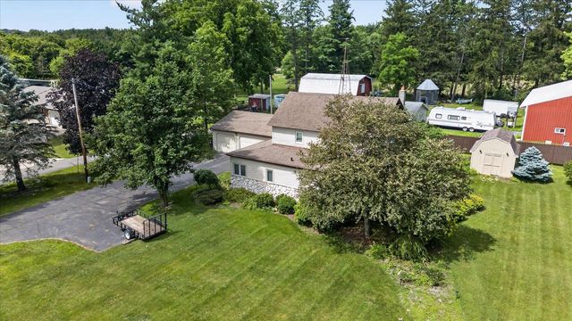N4213 Golf Course Road, Brodhead, WI 53520
